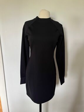Greyson Black Long-Sleeve Sleek Sheath Dress